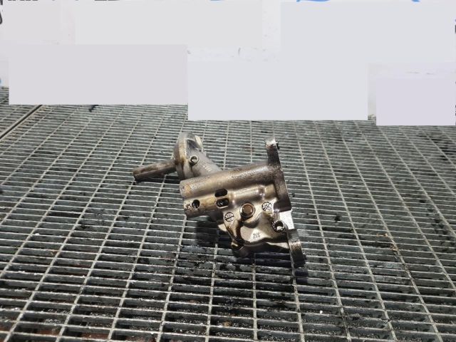 bontott VW TOUAREG Olajszivattyú