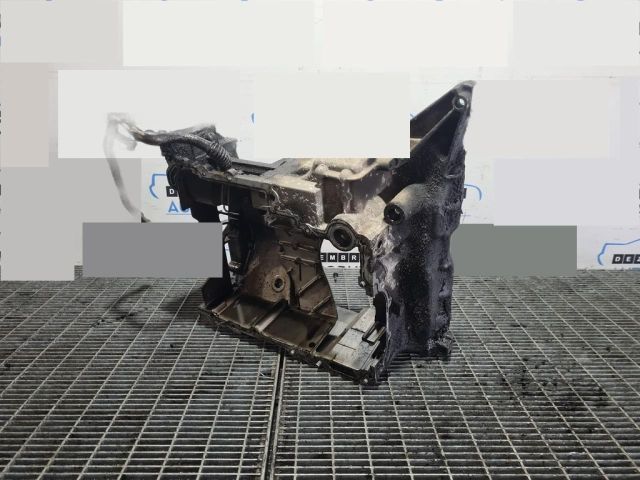 bontott VW TOUAREG Olajteknő