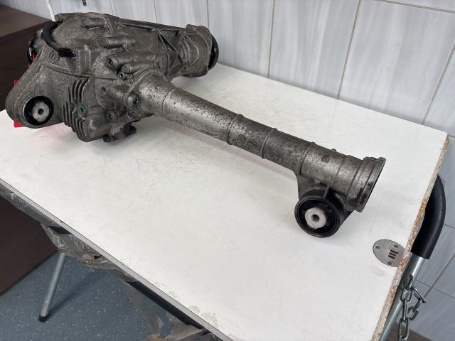 bontott VW TOUAREG Osztómű