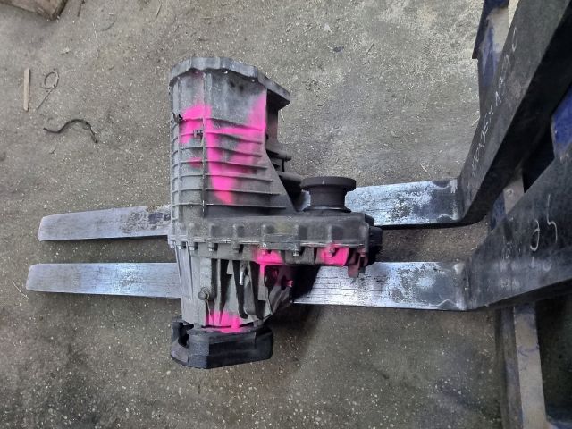 bontott VW TOUAREG Osztómű