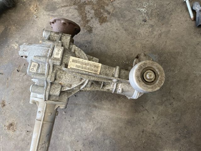 bontott VW TOUAREG Osztómű