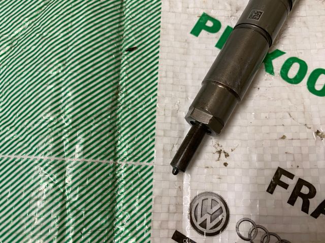 bontott VW TOUAREG Porlasztó (1 db)