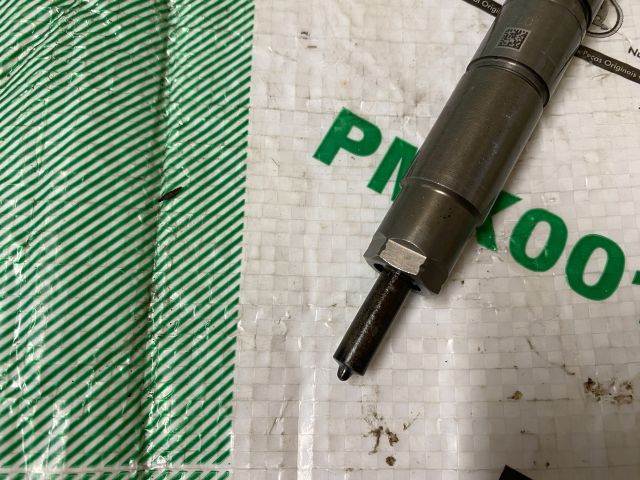 bontott VW TOUAREG Porlasztó (1 db)