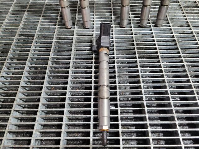 bontott VW TOUAREG Porlasztó (1 db)