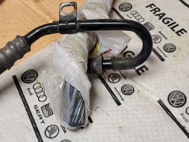 bontott VW TOUAREG Szervócső