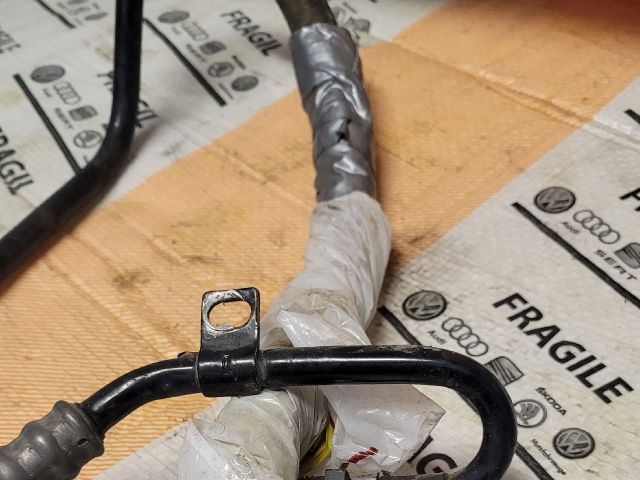 bontott VW TOUAREG Szervócső