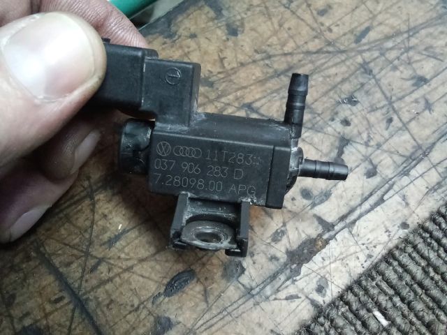 bontott VW TOUAREG Turbó Vákum Szelep