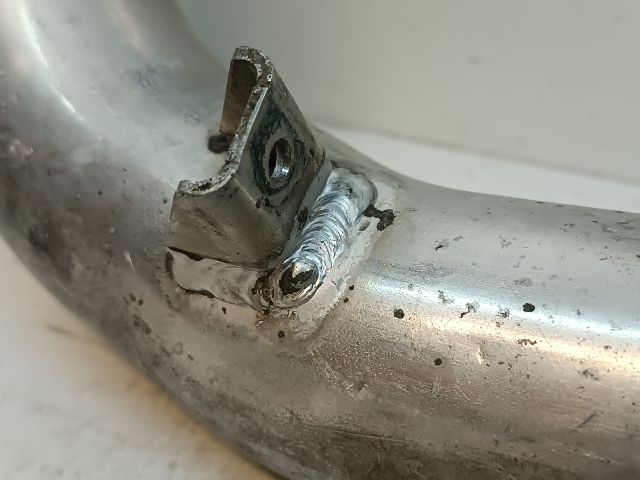 bontott VW TOUAREG Turbócső