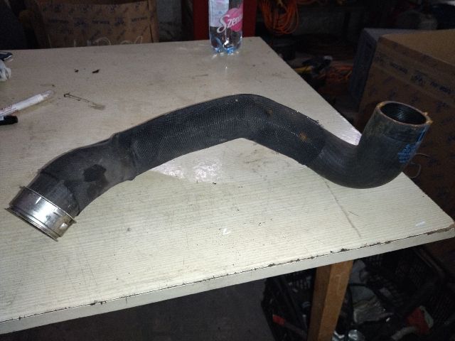 bontott VW TOUAREG Turbócső