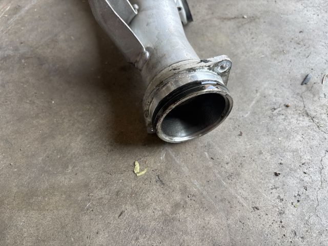 bontott VW TOUAREG Turbócső