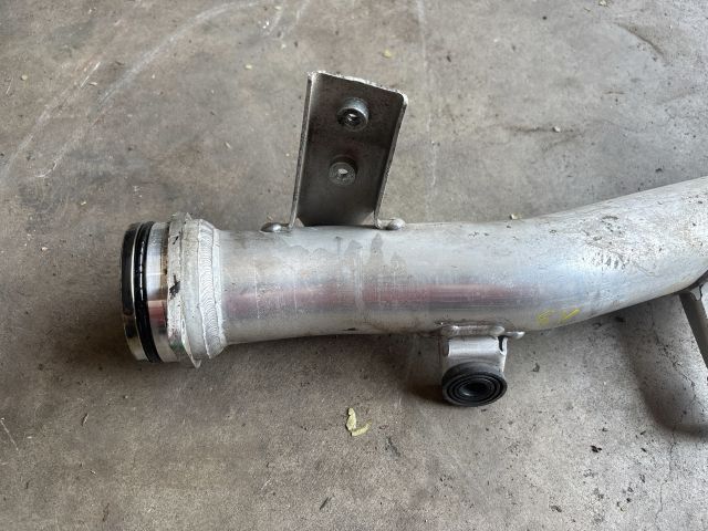 bontott VW TOUAREG Turbócső