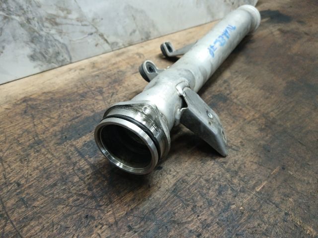 bontott VW TOUAREG Turbócső