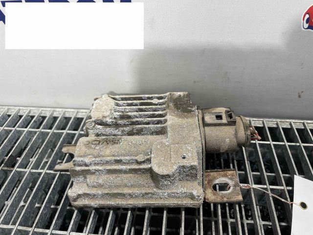 bontott VW TOUAREG Üzemanyag Szivattyú Relé