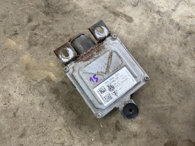 bontott VW TOUAREG Üzemanyag Szivattyú Relé