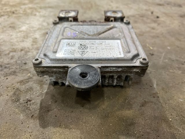 bontott VW TOUAREG Üzemanyag Szivattyú Relé