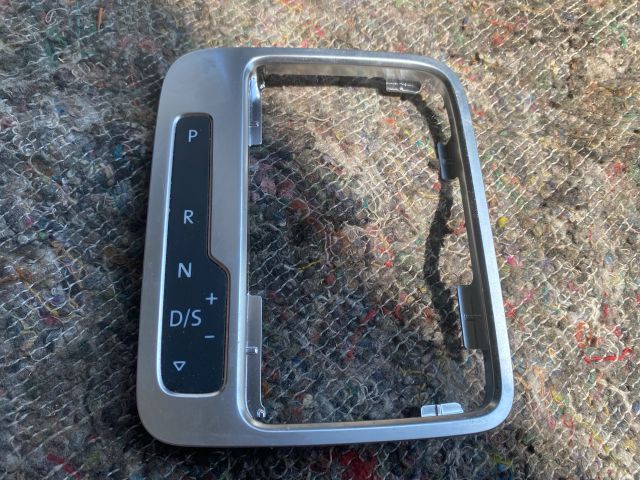 bontott VW TOUAREG Váltó Fokozatválasztó