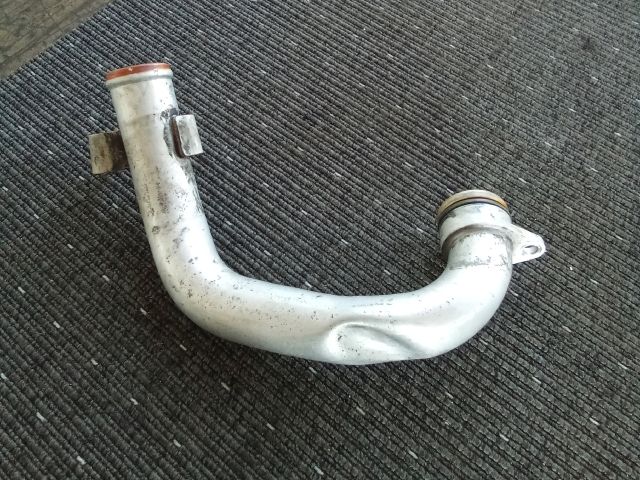 bontott VW TOUAREG Vízcső