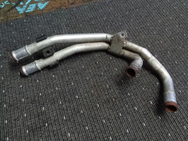 bontott VW TOUAREG Vízcső