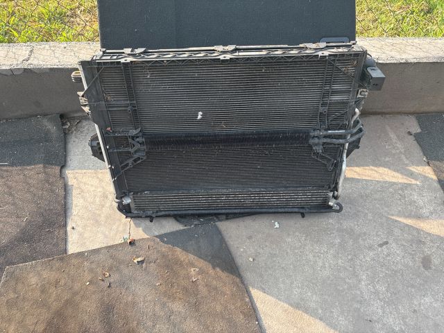 bontott VW TOUAREG Vízhűtő Radiátor (Klímás)