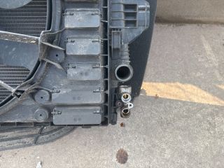 bontott VW TOUAREG Vízhűtő Radiátor (Klímás)