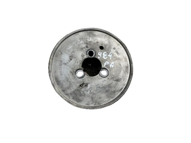 bontott VW TOUAREG Vízpumpa Szíjtárcsa