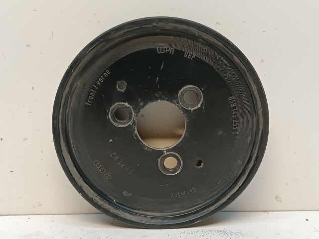 bontott VW TOUAREG Vízpumpa Szíjtárcsa