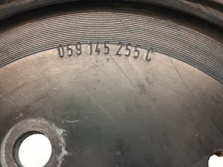 bontott VW TOUAREG Vízpumpa Szíjtárcsa