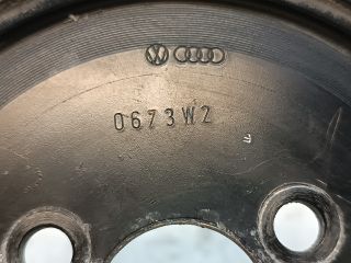 bontott VW TOUAREG Vízpumpa Szíjtárcsa