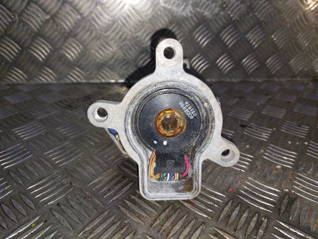 bontott VW TOUAREG Osztómű