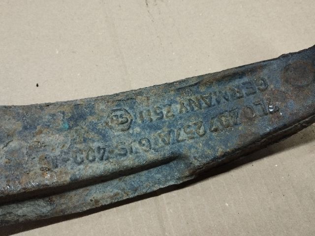 bontott VW TOUAREG Bal első Csonkállvány Kerékaggyal