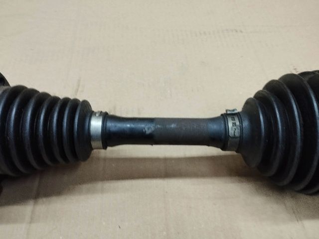 bontott VW TOUAREG Bal Féltengely