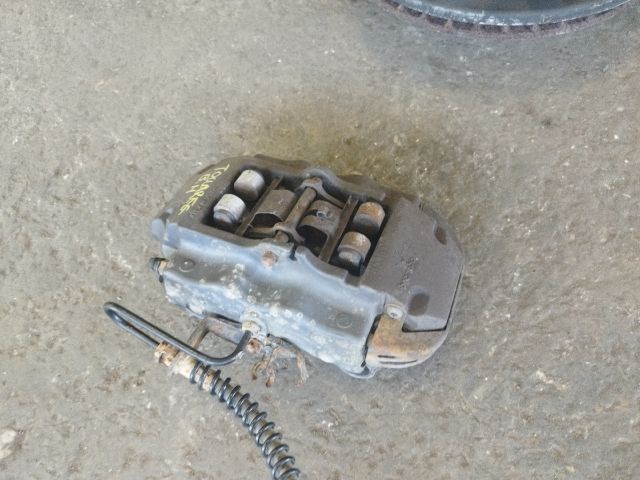 bontott VW TOUAREG Bal hátsó Féknyereg Munkahengerrel