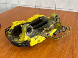 bontott VW TOUAREG Bal hátsó Féknyereg Munkahengerrel