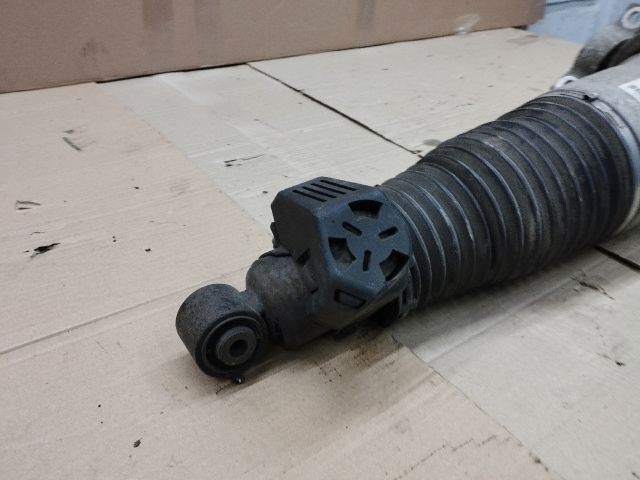 bontott VW TOUAREG Bal hátsó Rugó