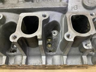 bontott VW TOUAREG Bal Hengerfej (V-Motor/Boxer)