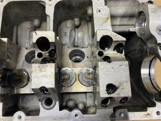 bontott VW TOUAREG Bal Hengerfej (V-Motor/Boxer)