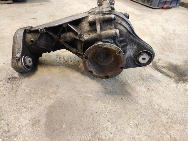 bontott VW TOUAREG Első Differenciálmű