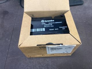 bontott VW TOUAREG Első Pár Fékbetét