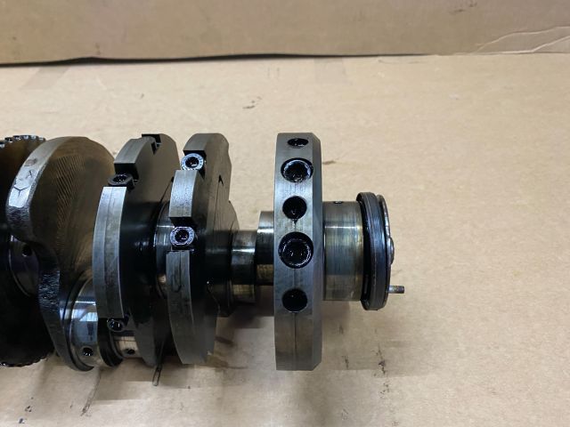 bontott VW TOUAREG Főtengely (Magában)