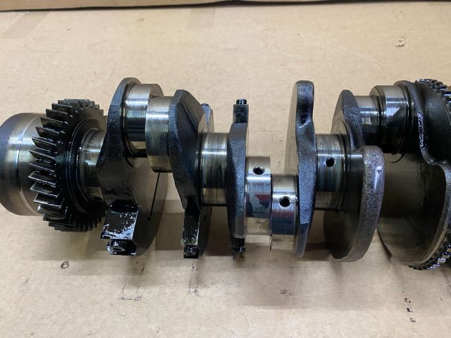 bontott VW TOUAREG Főtengely (Magában)