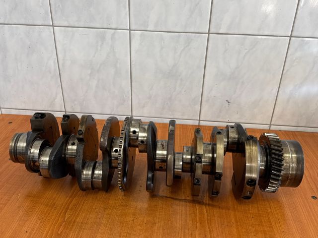 bontott VW TOUAREG Főtengely (Magában)