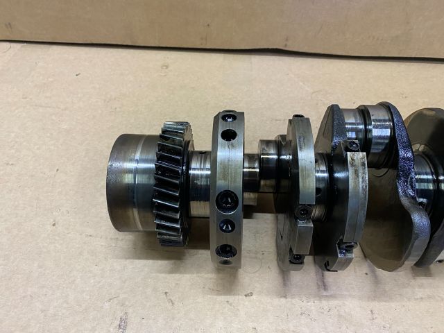 bontott VW TOUAREG Főtengely (Magában)