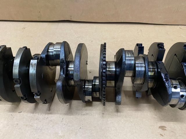 bontott VW TOUAREG Főtengely (Magában)