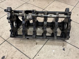 bontott VW TOUAREG Főtengely (Magában)