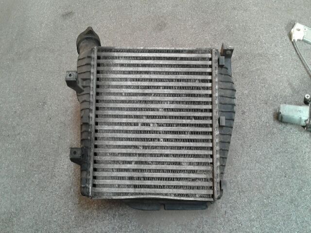 bontott VW TOUAREG Intercooler