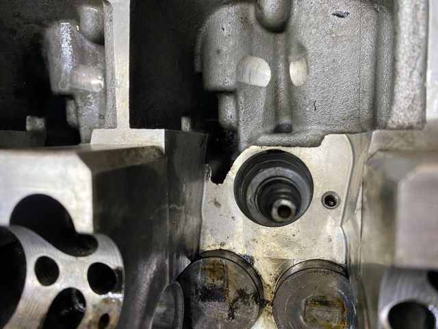 bontott VW TOUAREG Jobb Hengerfej (V-Motor/Boxer)