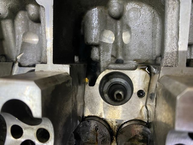 bontott VW TOUAREG Jobb Hengerfej (V-Motor/Boxer)