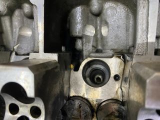 bontott VW TOUAREG Jobb Hengerfej (V-Motor/Boxer)