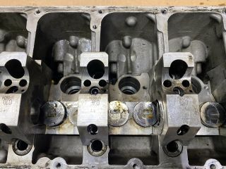 bontott VW TOUAREG Jobb Hengerfej (V-Motor/Boxer)