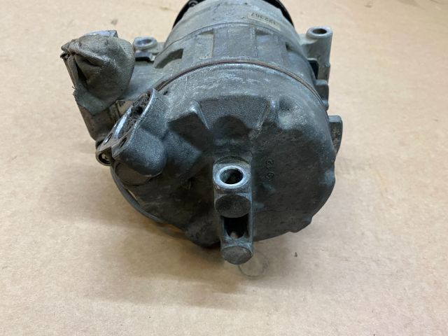 bontott VW TOUAREG Klímakompresszor